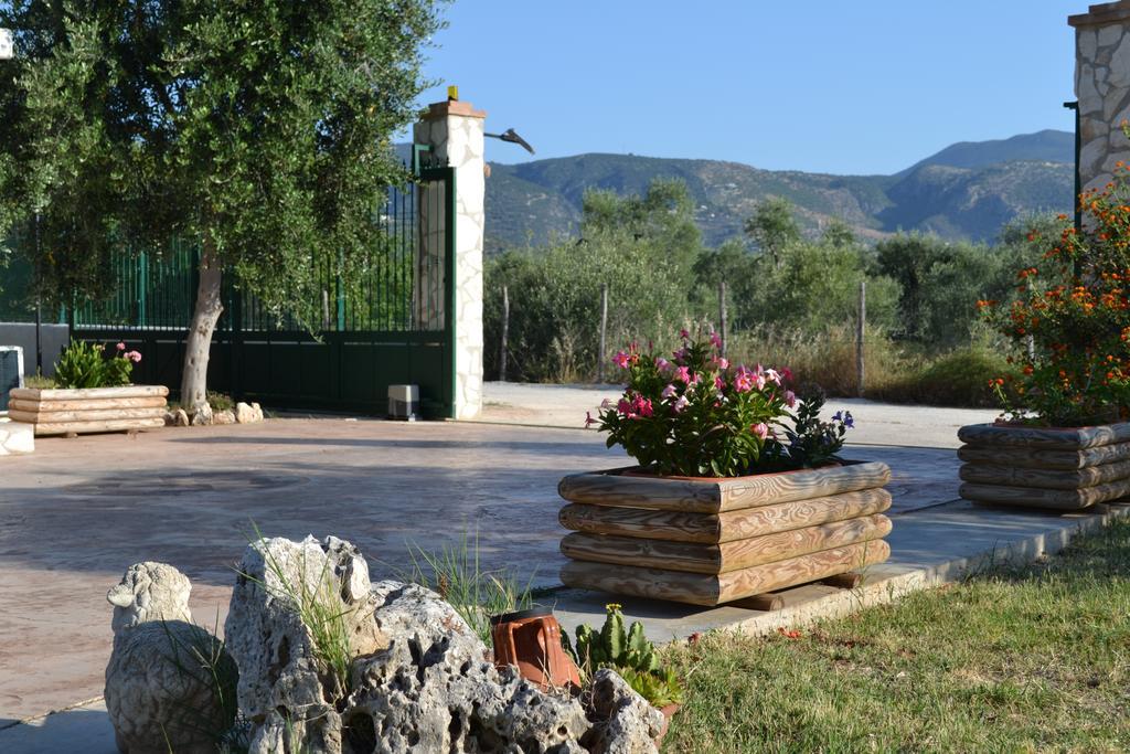 Agriturismo Antichi Ulivi Villa Mattinata Exterior photo